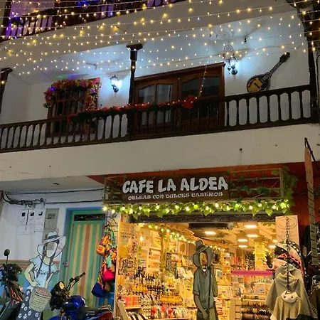 Casa Melodia Guatape - Excelente Ubicacion - Calle Del Comercio Exterior photo